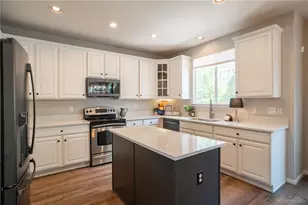 10468 Applebrook Cir, Littleton, CO 80130 - Photo 6