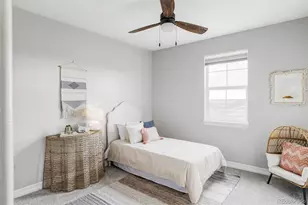 27500 E Lakeview Dr, Aurora, CO 80016 - Photo 32