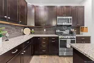 3925 Donnington Way, Castle Rock, CO 80104 - Photo 6