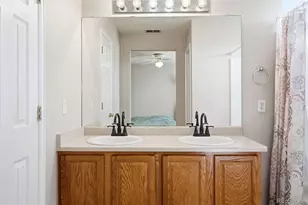 22182 E Belleview Pl, Aurora, CO 80015 - Photo 26