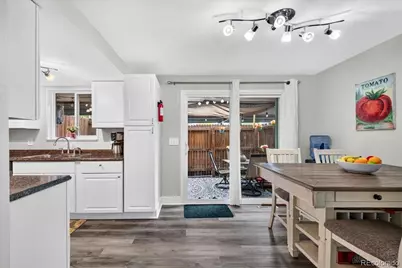 7725 W Glasgow Place, Littleton, CO 80128 - Photo 8