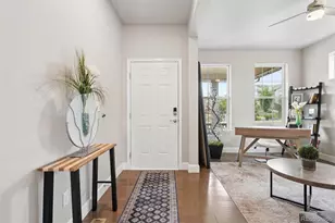 410 Hyde Park Cir, Castle Pines, CO 80108 - Photo 8