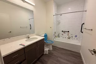 8475 E 36th Ave, Denver, CO 80238 - Photo 4