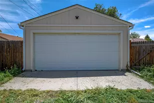 1173 Chester St, Aurora, CO 80010 - Photo 16