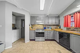 76 Pinecone St, Golden, CO 80401 - Photo 8
