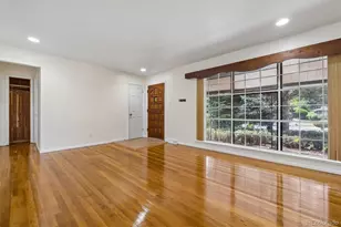 372 Lima St, Aurora, CO 80010 - Photo 2