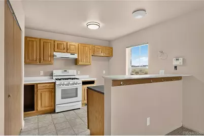 23341 E Saratoga Circle, Aurora, CO 80016 - Photo 10