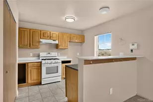 23341 E Saratoga Cir, Aurora, CO 80016 - Photo 10