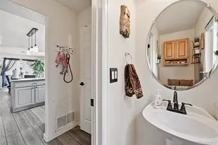 4335 Lyndenwood Point, Highlands Ranch, CO 80130 - Photo 10