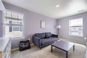 27425 E Byers Pl, Aurora, CO 80018 - Photo 24