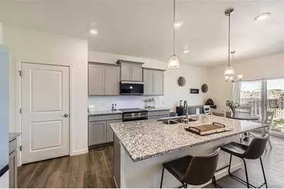 27425 E Byers Place, Aurora, CO 80018 - Photo 8