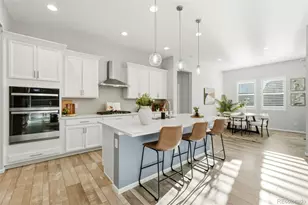 6807 S Riverwood Way, Aurora, CO 80016 - Photo 4