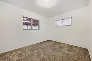 711 Troy Ct, Aurora, CO 80011 - Photo 36