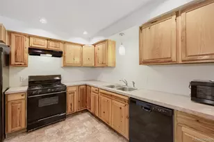 711 Troy Ct, Aurora, CO 80011 - Photo 30