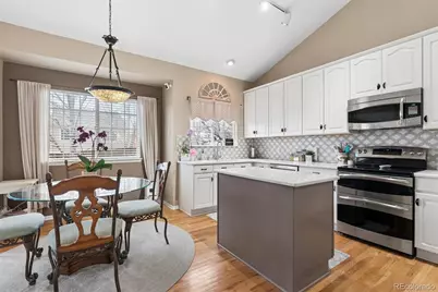 9825 Thornbury Way, Highlands Ranch, CO 80129 - Photo 6