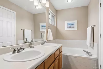 9825 Thornbury Way, Highlands Ranch, CO 80129 - Photo 10
