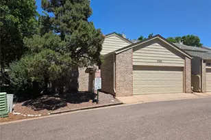 7582 S Cove Cir, Littleton, CO 80122 - Photo 2