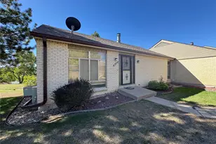 4374 W Pondview Dr, Littleton, CO 80123 - Photo 2