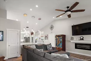 606 S Calaveras Dr, Pueblo, CO 81007 - Photo 10