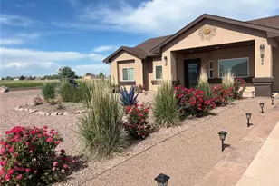 606 S Calaveras Dr, Pueblo, CO 81007 - Photo 2