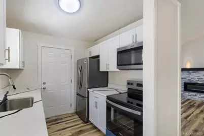 17464 E Temple Drive, Aurora, CO 80015 - Photo 6