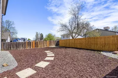 17464 E Temple Drive, Aurora, CO 80015 - Photo 16