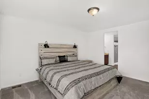 25542 E Bayaud Pl, Aurora, CO 80018 - Photo 24