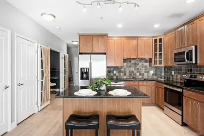 1950 N Logan Street #901, Denver, CO 80203 - Photo 6