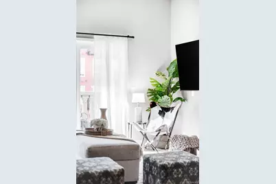 1950 N Logan Street #901, Denver, CO 80203 - Photo 8