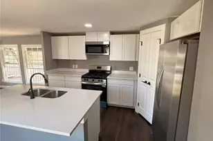 4945 Mark Dabling Blvd, Colorado Springs, CO 80918 - Photo 8