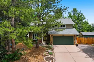 927 Oakwood Dr, Castle Rock, CO 80104 - Photo 1