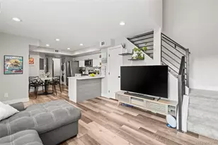 932 S Dearborn Way, Aurora, CO 80012 - Photo 2