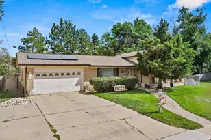 10768 Roseanna Dr, Northglenn, CO 80234 - Photo 2