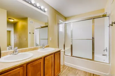 7621 S Quatar Way, Aurora, CO 80016 - Photo 14