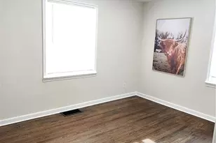 1273 Newark St, Aurora, CO 80010 - Photo 8