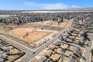 10621 Oak St, Westminster, CO 80021 - Photo 38