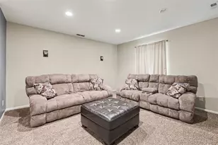 6346 N Espana St, Aurora, CO 80019 - Photo 22