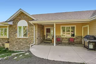 557 Highpoint Cir, Black Hawk, CO 80422 - Photo 1