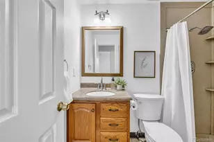 16298 E Bates Dr, Aurora, CO 80013 - Photo 18
