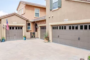 9216 Viaggio Way, Highlands Ranch, CO 80126 - Photo 2