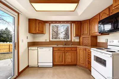 10805 W Alamo Place, Littleton, CO 80127 - Photo 10