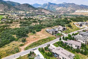 7983 Raphael Ln, Littleton, CO 80125 - Photo 4