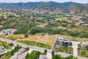 7983 Raphael Ln, Littleton, CO 80125 - Photo 2