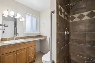 7229 S Tamarac Ct, Centennial, CO 80112 - Photo 8