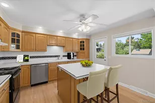 7229 S Tamarac Ct, Centennial, CO 80112 - Photo 4