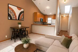 1048 Tierra Ln, Fort Collins, CO 80521 - Photo 2