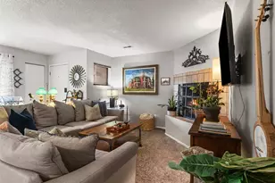 8910 Fox Dr, Denver, CO 80260 - Photo 2