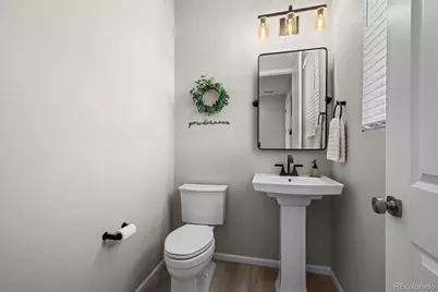 9754 Ceylon Street, Commerce City, CO 80022 - Photo 10