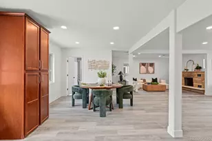 919 Troy St, Aurora, CO 80011 - Photo 20