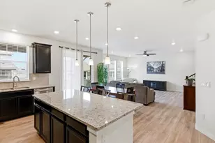 1006 S Eaton Park Ct, Aurora, CO 80018 - Photo 6